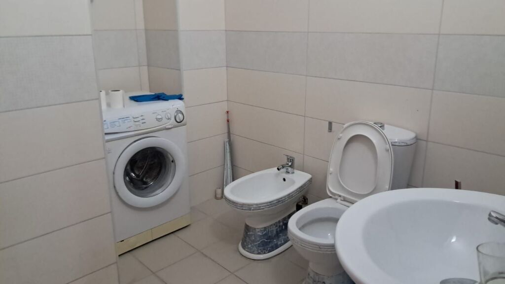 1+1 per qera te Astiri