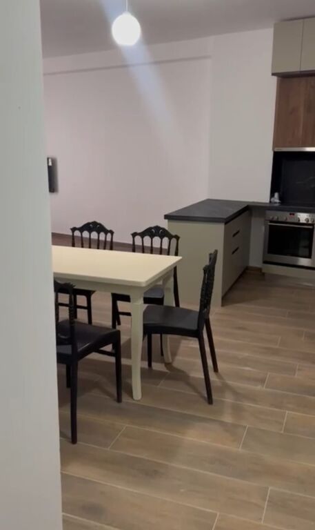 SHITET APARTAMENT 2+1 – KOMPLEKSI JOLLA, ASTIR 📍