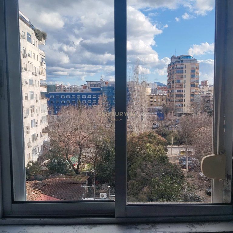 VENDIAMO, APPARTAMENTO 2+1 NELLA ZONA DEL PAZARIT TE RI !