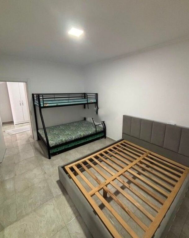 🏡 Apartament 1+1 + Verandë me Qira ne Fresk,
