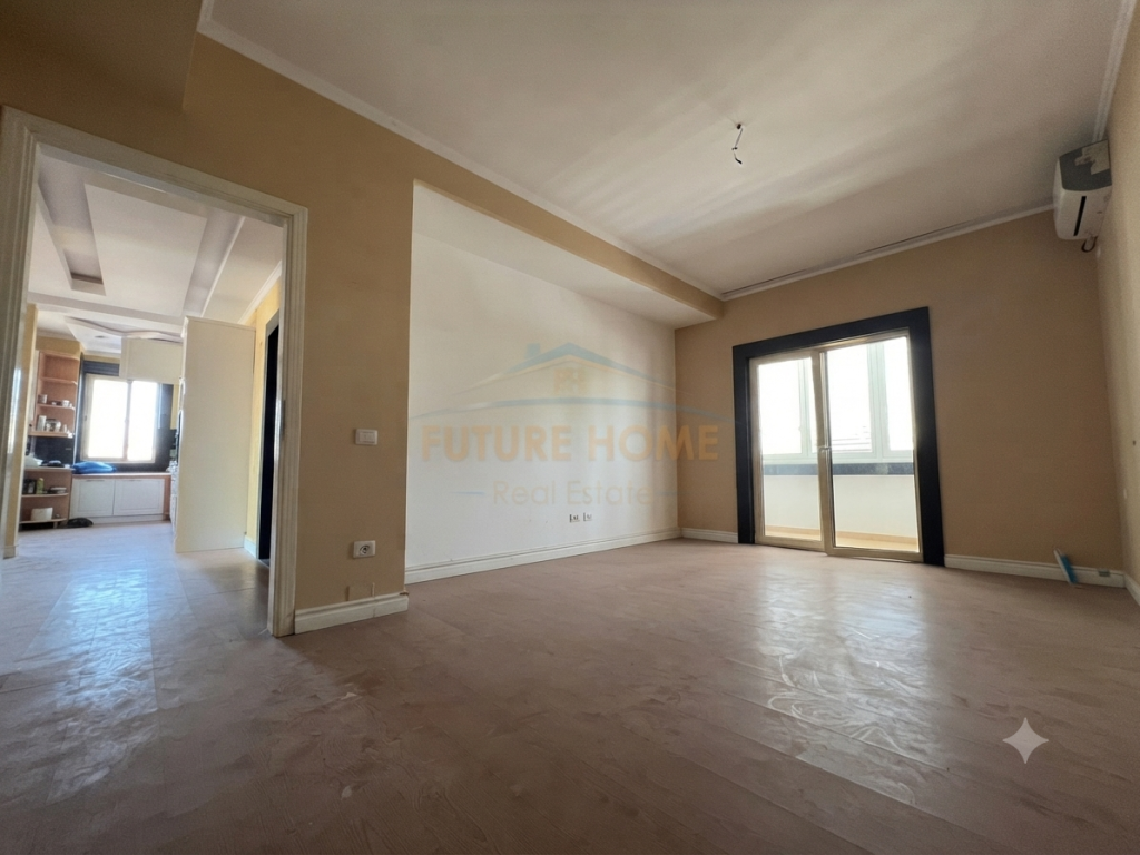 Shitet, Apartament 3+1+2+Verandë+Poste ParkimI, Fresk.
