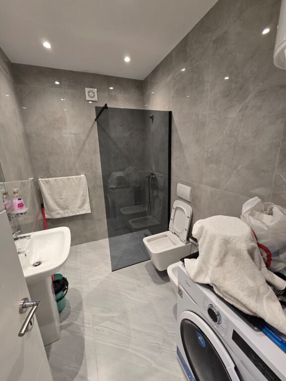 📌Jepet me Qira Apartament 1+1 – Rruga Jordan Misja, Tiranë