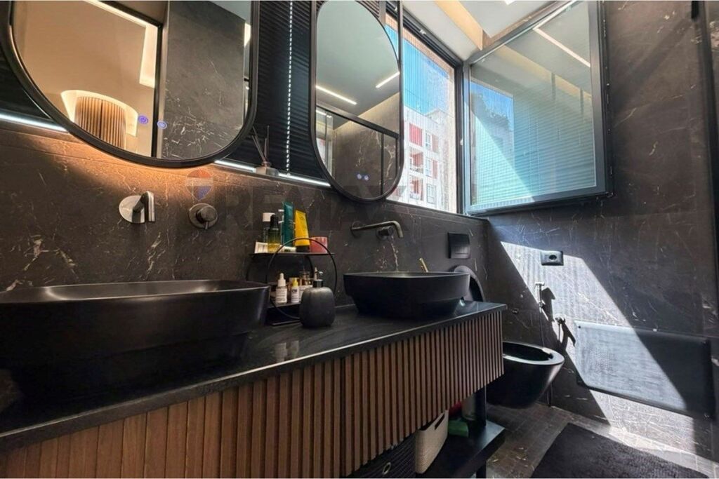 Appartamento Premium 2+1+2 in Vendita – Vicino a Piazza 21