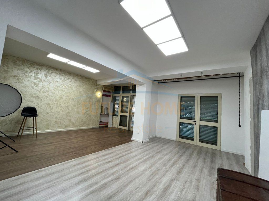 Rent, Business Premises, Neighborhood 17, Durres.