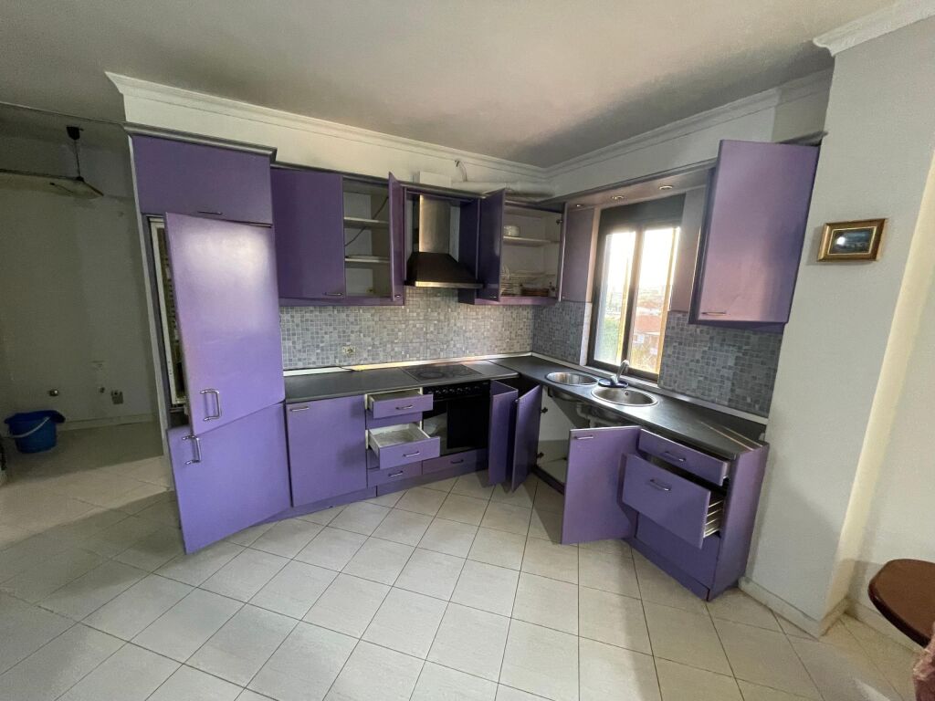 Affitto | Apartament 2 + 1 | Laprake | 300 €/mese