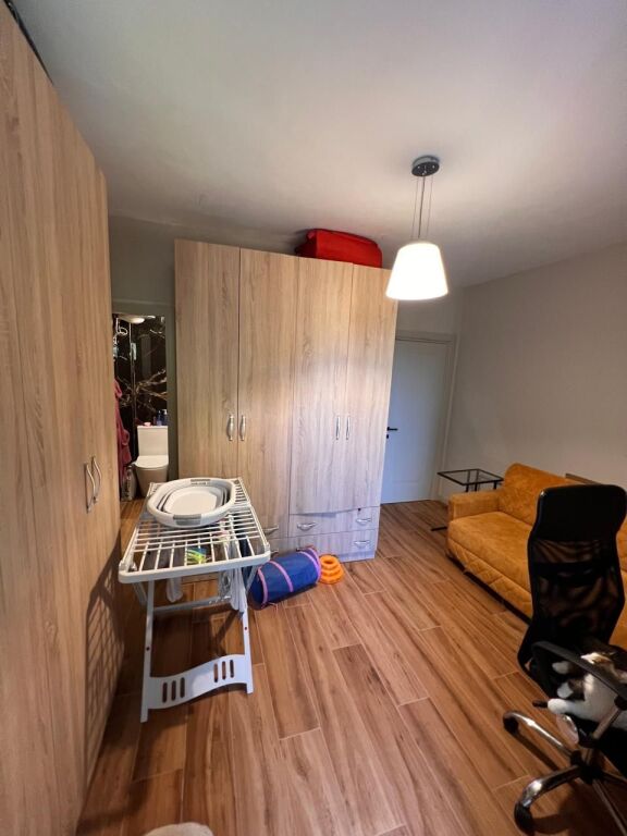 Ofrohet për Shitje Apartament 2+1+2 në Vilën e Zogut!