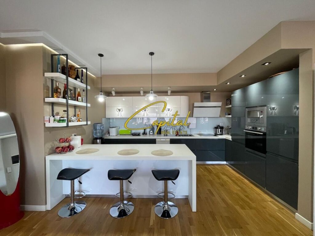 SHITET APARTAMENT 2+1+2 KOPSHTI BOTANIK 36.000.000 LEKE