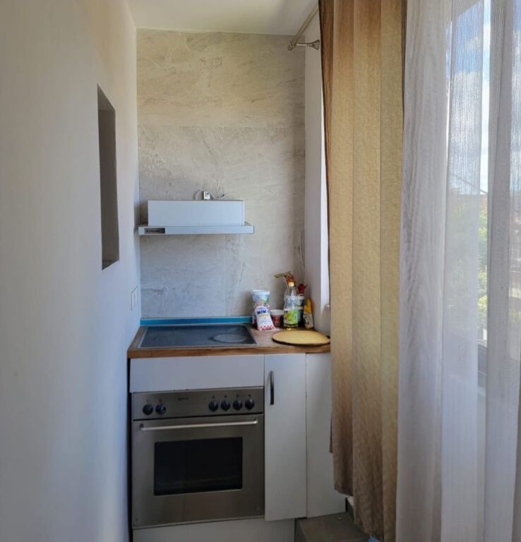 Jepet me qera apartament 1+1 – Rr. “Gaqo Tashko”, pas Spitalit Amerikan 2