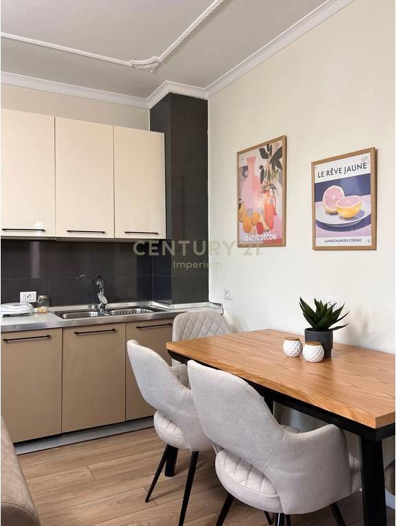APARTAMENT 3+1+2 ME QIRA PRANË LULISHTES "1 MAJ" | I SAPO INVESTUAR!