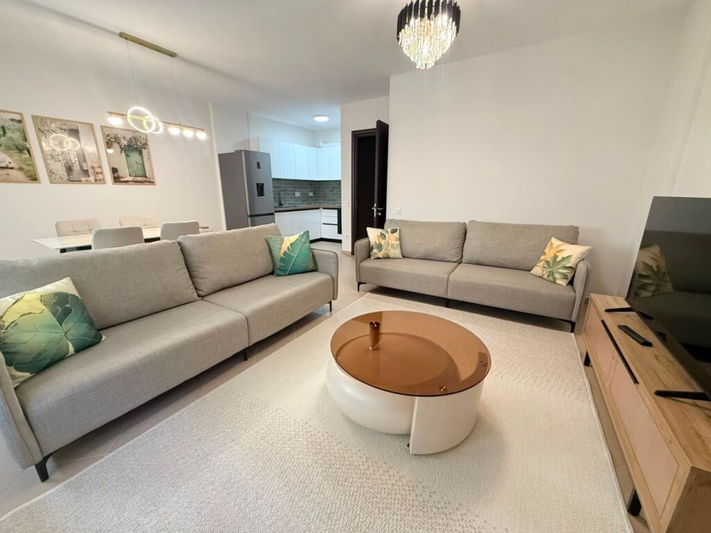 APARTAMENT 2+1 PER QERA TEK 21 DHJETORI