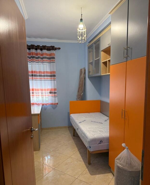 JEPET ME QERA APARTAMENT 2+1 – PRANË MATERNITETIT TË RI