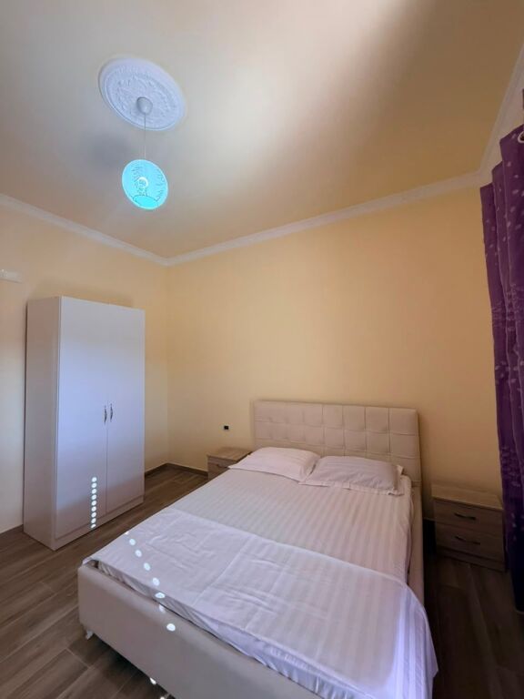 Casa Privata in Affitto all'Ingresso di Vlora 4 + 1 + 3 bagni