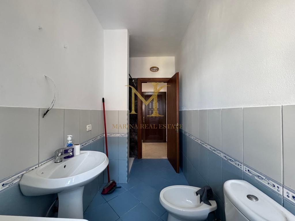 Shitet apartament 2+1 me pamje nga deti në Durrës (zona Plazh Iliria)