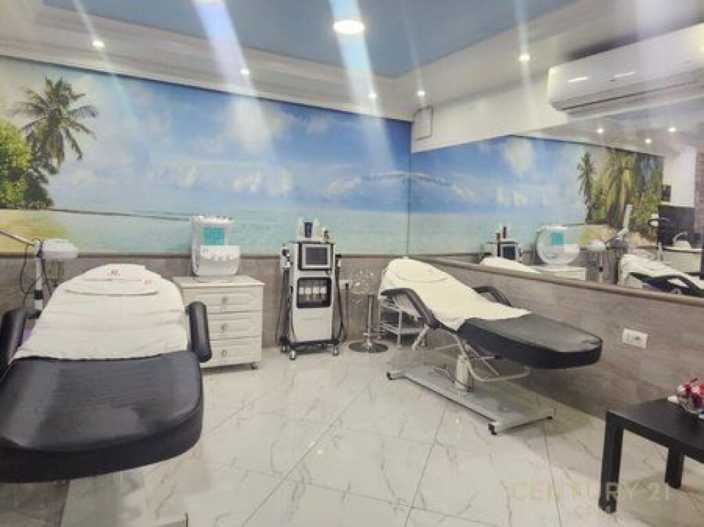  Locale Commerciale in Affitto in Via Durazzo, Tirana - 500€ | 70 m²