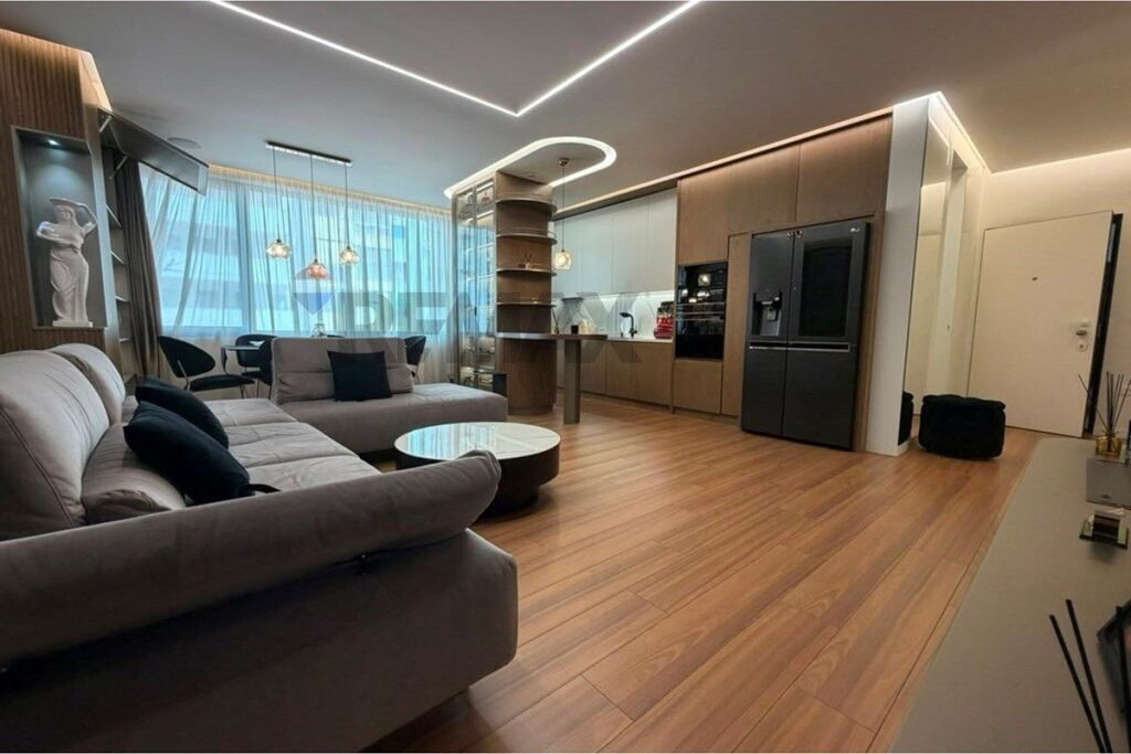 Shitet Apartament Premium 2+1+2 – Pranë Square 21
