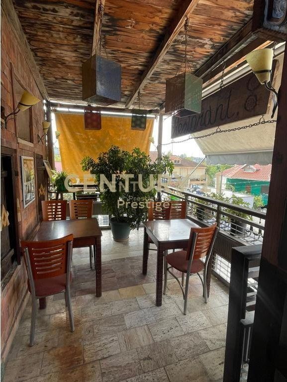BAR-RESTORANT ME QIRA, VENDOSUR TEK RRETH-RROTULLIMI I SHKOZES!