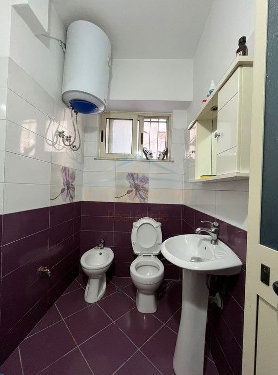 Rent, Business Premises, Neighborhood 17, Durres.