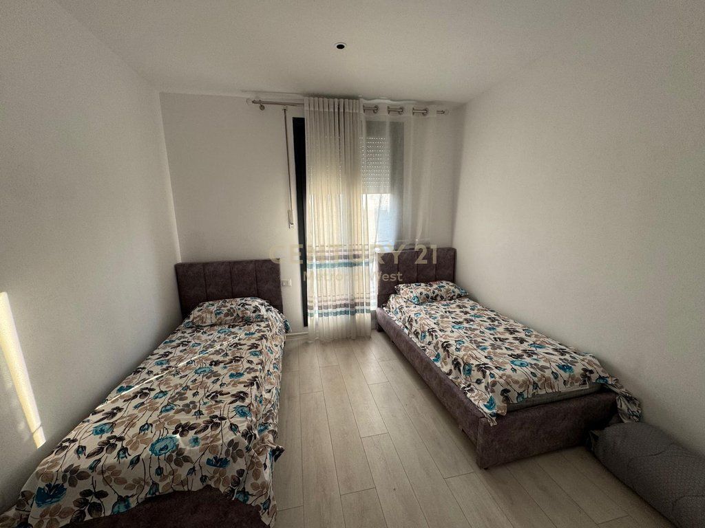 Appartamento 2+1+2 in affitto, Residenza Zircon (vicino a QSUT) WEST146315