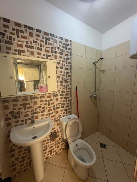 Affitto | Apartament 1 + 1 | Rruga Fortuzi | 450 €/mese