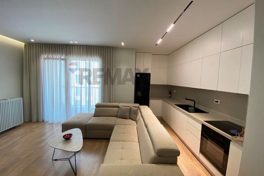 Apartament 2+1 me qira / te Ish Frigoriferi