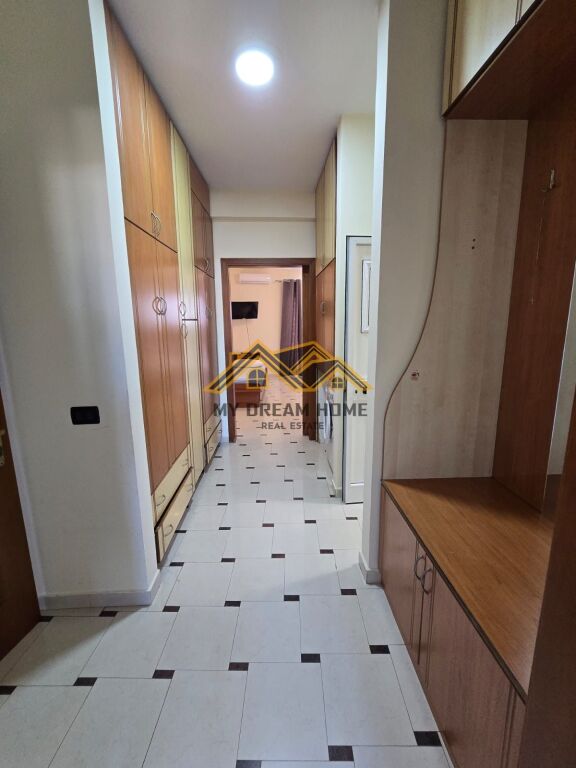 JEPET ME QIRA APARTAMENT 1+1 TEK GJYKATA DURRES!