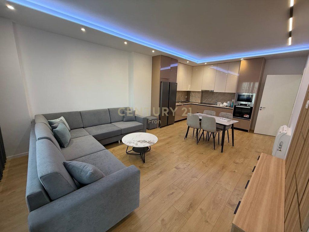 Appartamento 2+2 in Affitto a Kamez Centro, Tirana - 500€