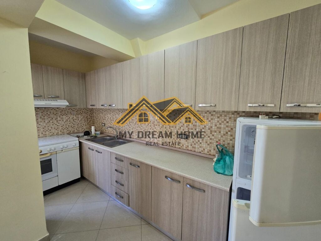 JEPET ME QIRA APARTAMENT 1+1 TEK MARKATA DURRES!