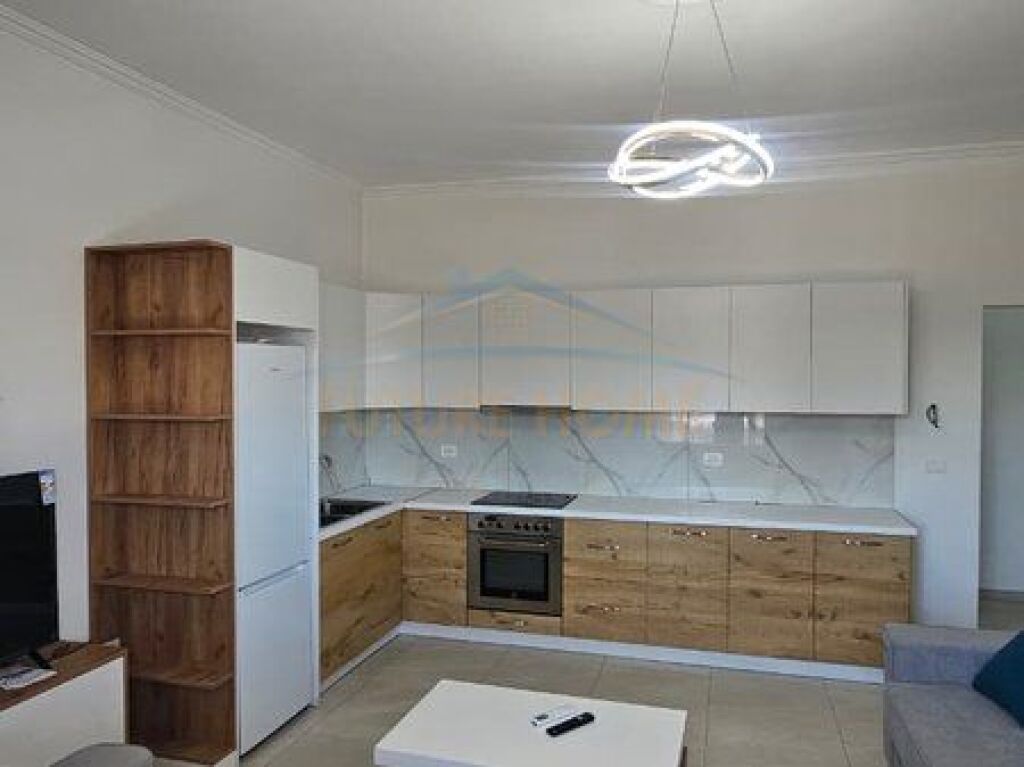 Qera, Apartament 2+1 + Post Parkimi, Ish Keneta,Durres