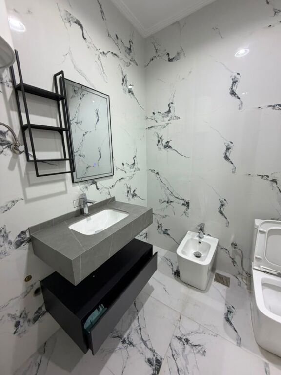 🚨 ULET ÇMIMI! 🚨 🏡 Shitet Apartament 2+1+2 i Mobiluar – Oasis Lake Residence, Liqeni i Thatë