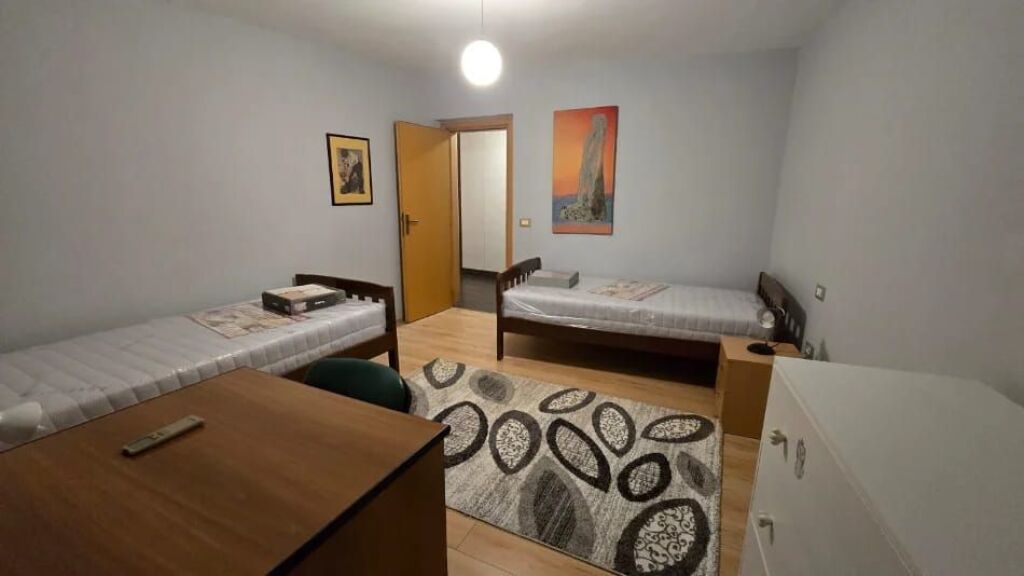 Jepet Me Qera Apartament 3+1+Aneks+Ballkon, Prane Sheshit Skenderbe