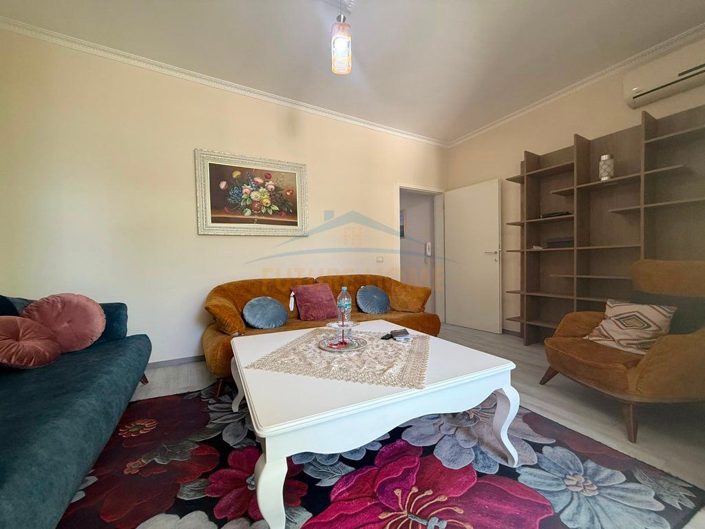 Qera, Apartament 1+1+Post Parkim, Liqeni i Thatë