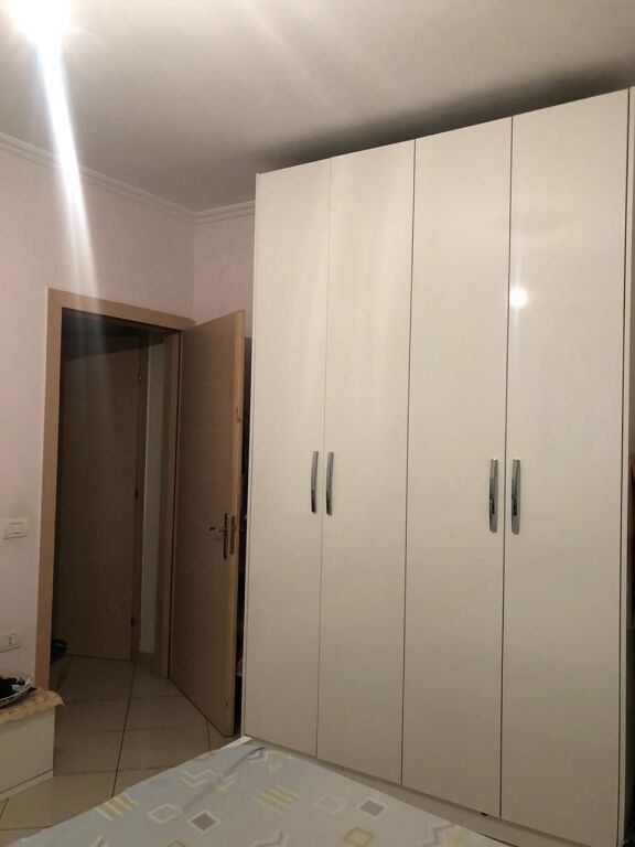 Apartament 2+1 me qira, Astir