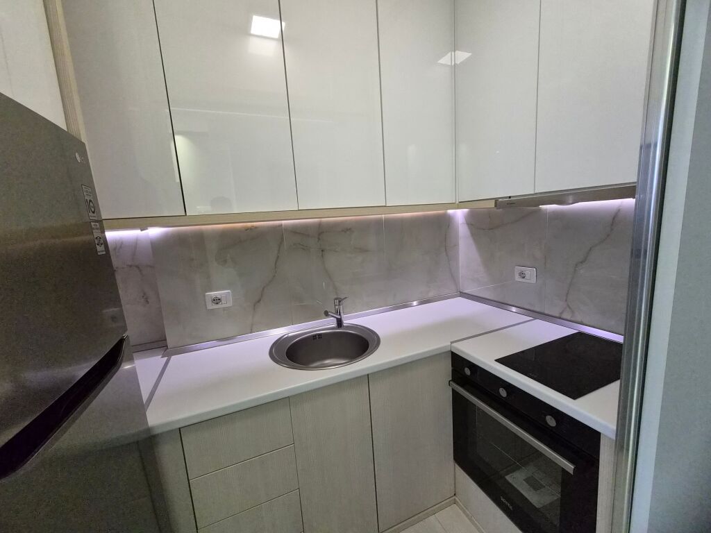 🏡 Jepet me Qira Garsoniere – Bllok, Tiranë