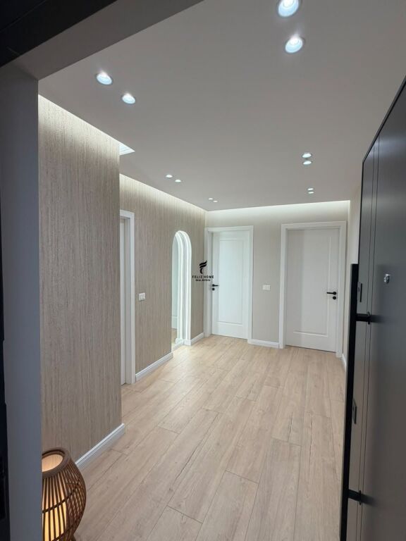 SHITET APARTAMENT 1+1 BLLOK 19.500.000 LEKE FH-86501