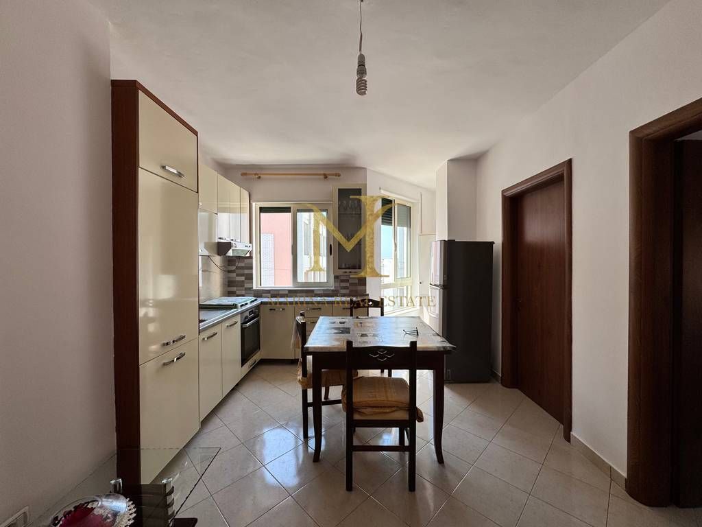 Shitet apartament 2+1 me pamje nga deti në Durrës (zona Plazh Iliria)