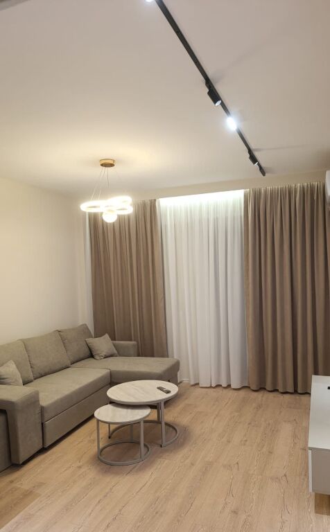 Qera | Apartament 1 + 1 | Rruga e Kavajës | 750 €/muaj