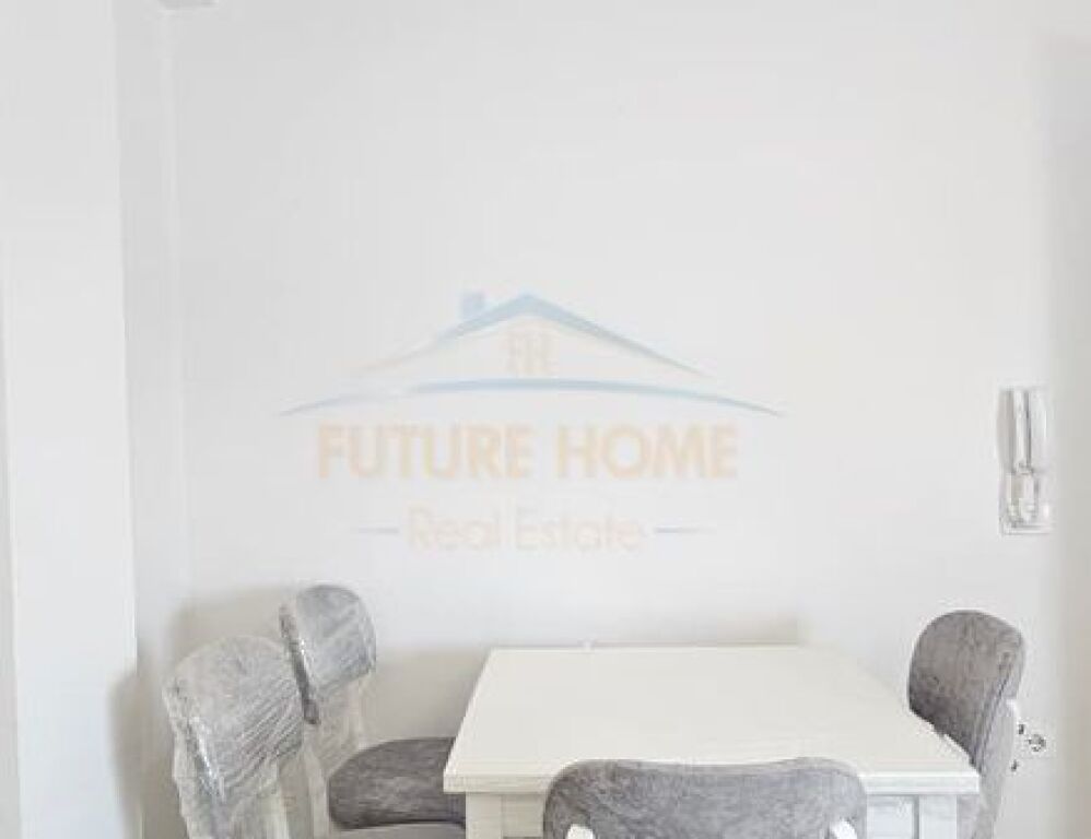 Qera, Apartament 2+1 + Post Parkimi, Ish Keneta,Durres