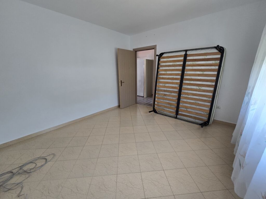 Apartment for sale, dry lake