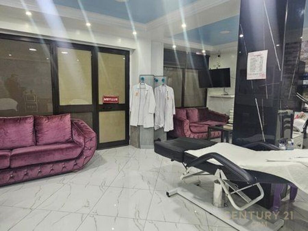  Locale Commerciale in Affitto in Via Durazzo, Tirana - 500€ | 70 m²