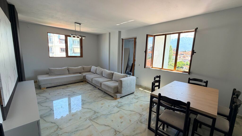 2+1/Shitje📍Prane kompleksit Grand 📌165000€