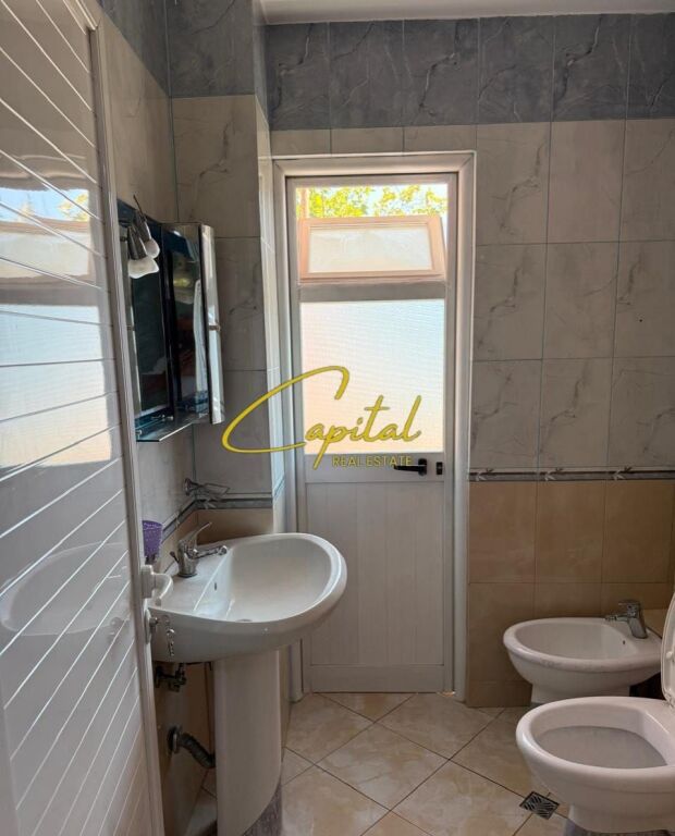 APARTAMENT ME QIRA 2+1 MATERNITETI I RI 50.000 LEKE
