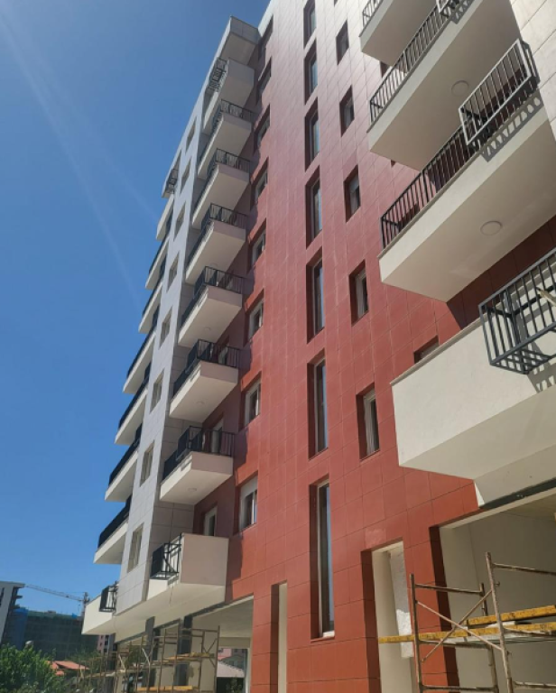 ✅ SHITET APARTAMENT 2+1 | Space City, Paskuqan