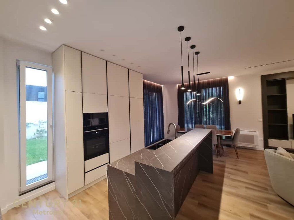 Villa IN AFFITTO VICINO A TEG