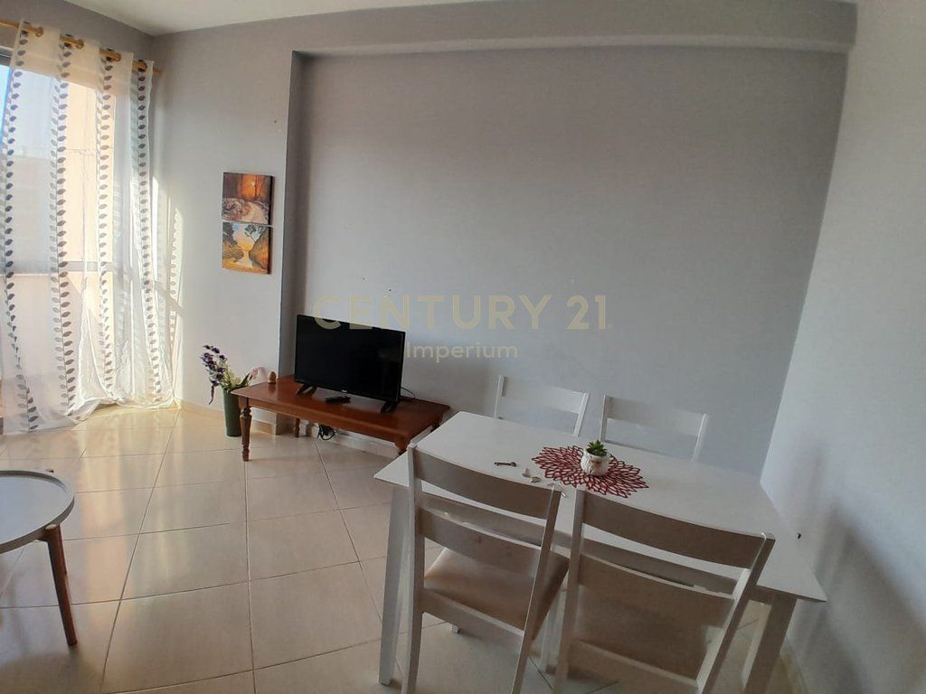 Apartament 1+1 me Qira në Yzberisht! IMP146200