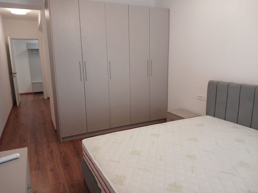 Jepet me qera apartament 1+1 tek Kodra e Diellit 2