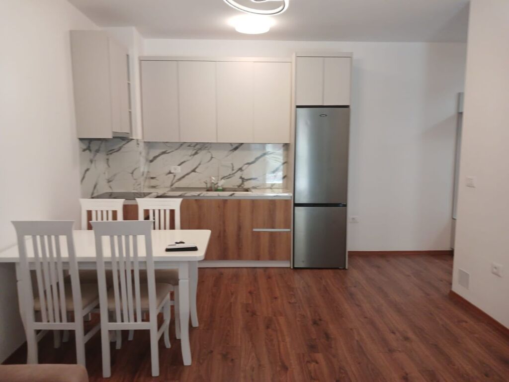 Jepet me qera apartament 1+1 tek Kodra e Diellit 2