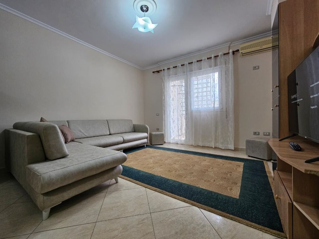 Apartament 1+1 me qira te Siri Kodra!