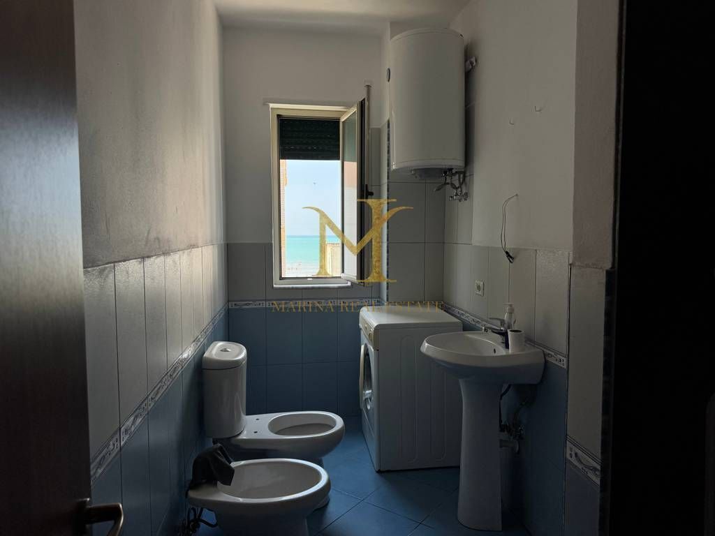 Shitet apartament 2+1 me pamje nga deti në Durrës (zona Plazh Iliria)