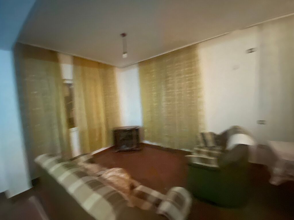 Apartament 1+1 per qera ne Kombinat !