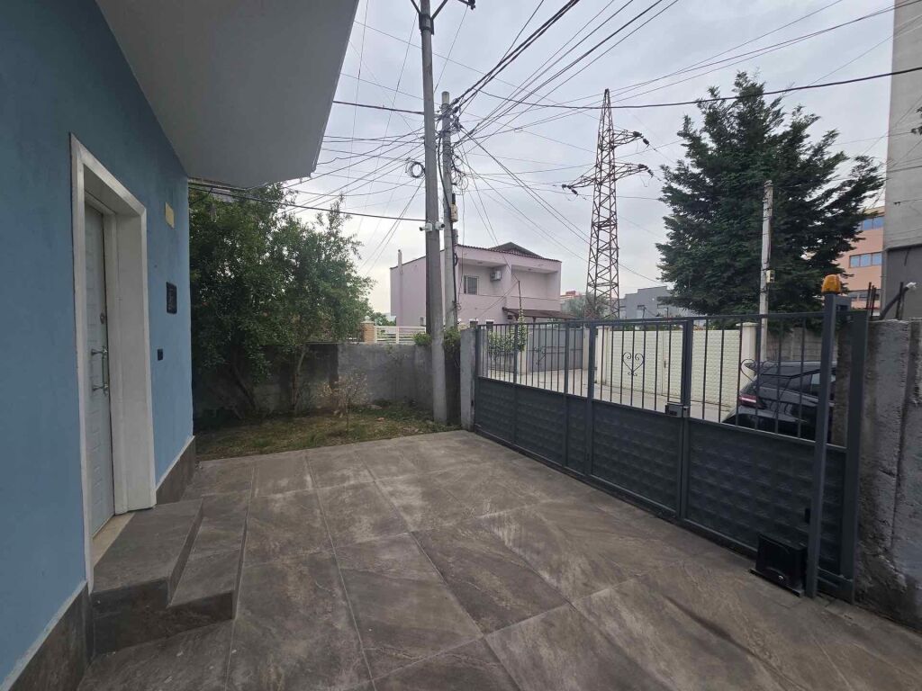 Affitto | Shtëpi private 2 + 1 | Mbrapa Spitalit Hygea | 430 €/mese